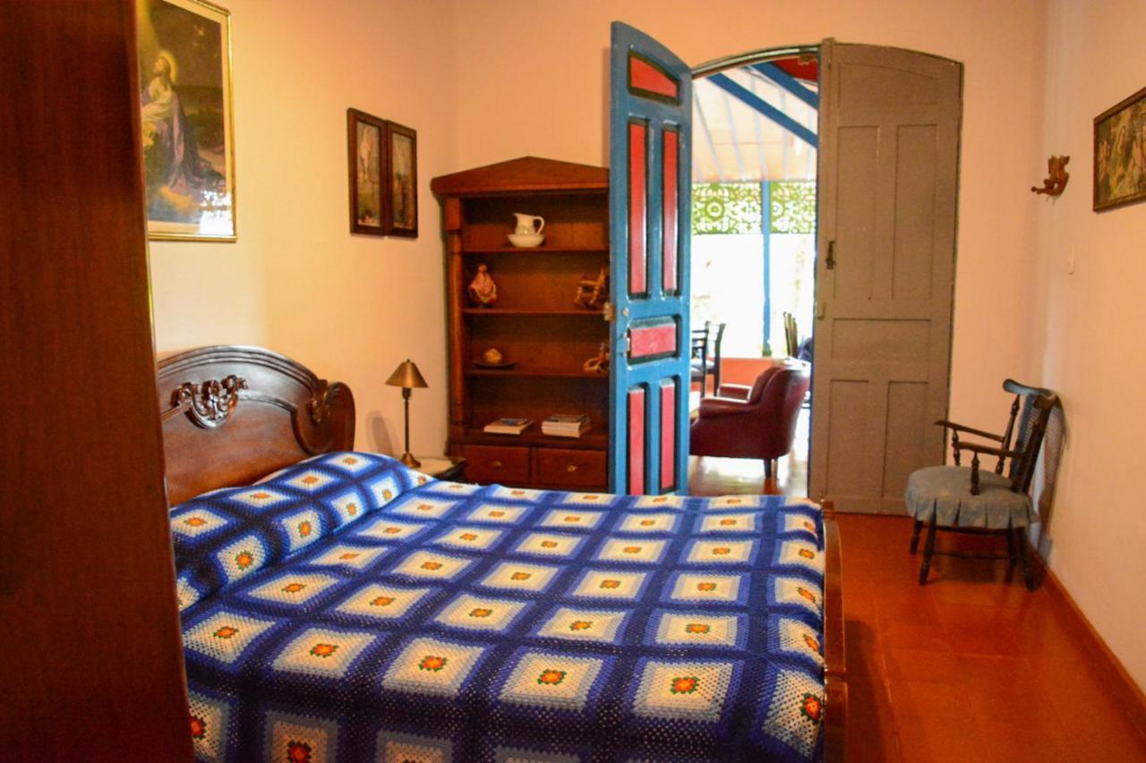 Calarcá Finca La Colina Bed & Breakfast エクステリア 写真