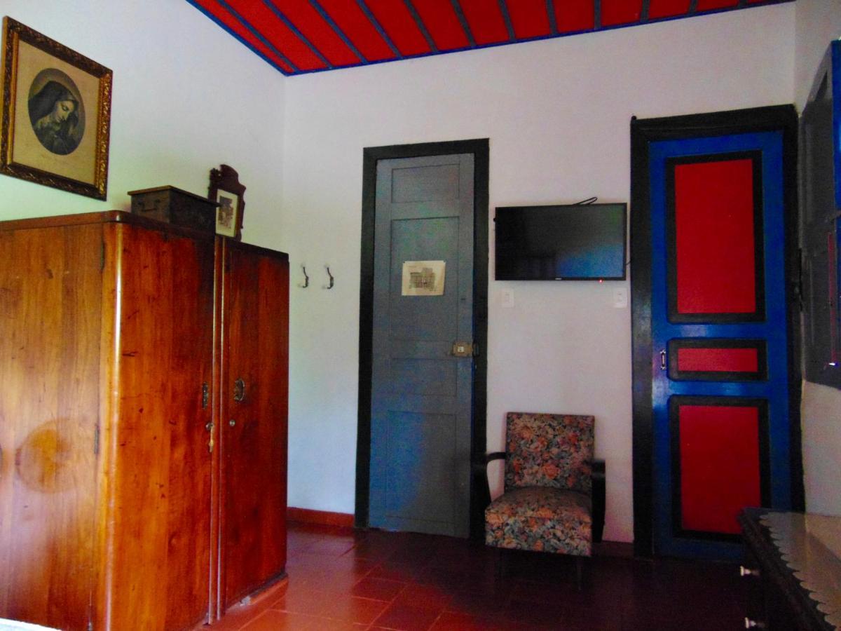 Calarcá Finca La Colina Bed & Breakfast エクステリア 写真