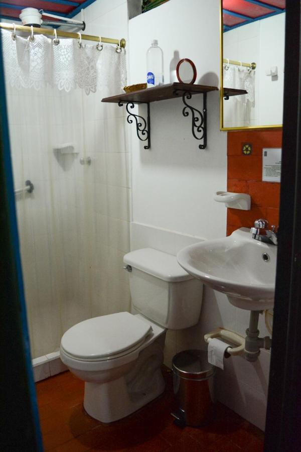 Calarcá Finca La Colina Bed & Breakfast エクステリア 写真